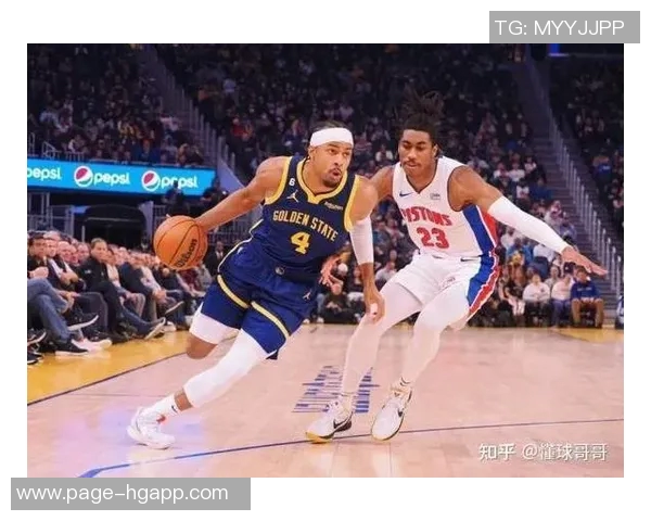 萨迪克贝半场表现突出独得13分1板2助成为全队唯一上双球员